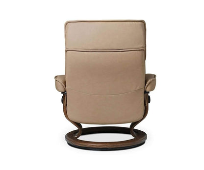 Stressless® Admiral Fauteuil inclinable et ottoman - Sable