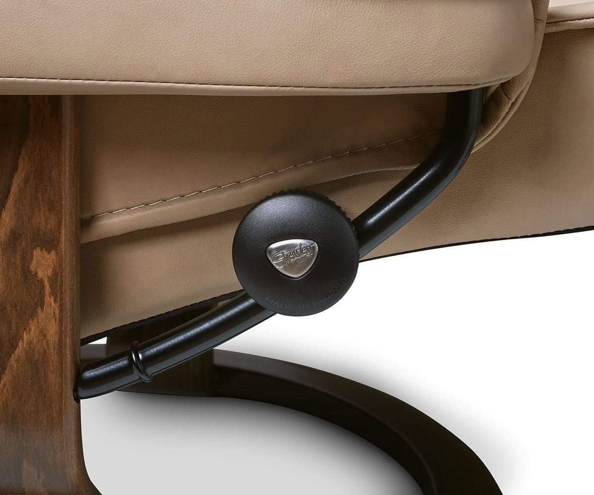 Stressless® Admiral Fauteuil inclinable et ottoman - Sable